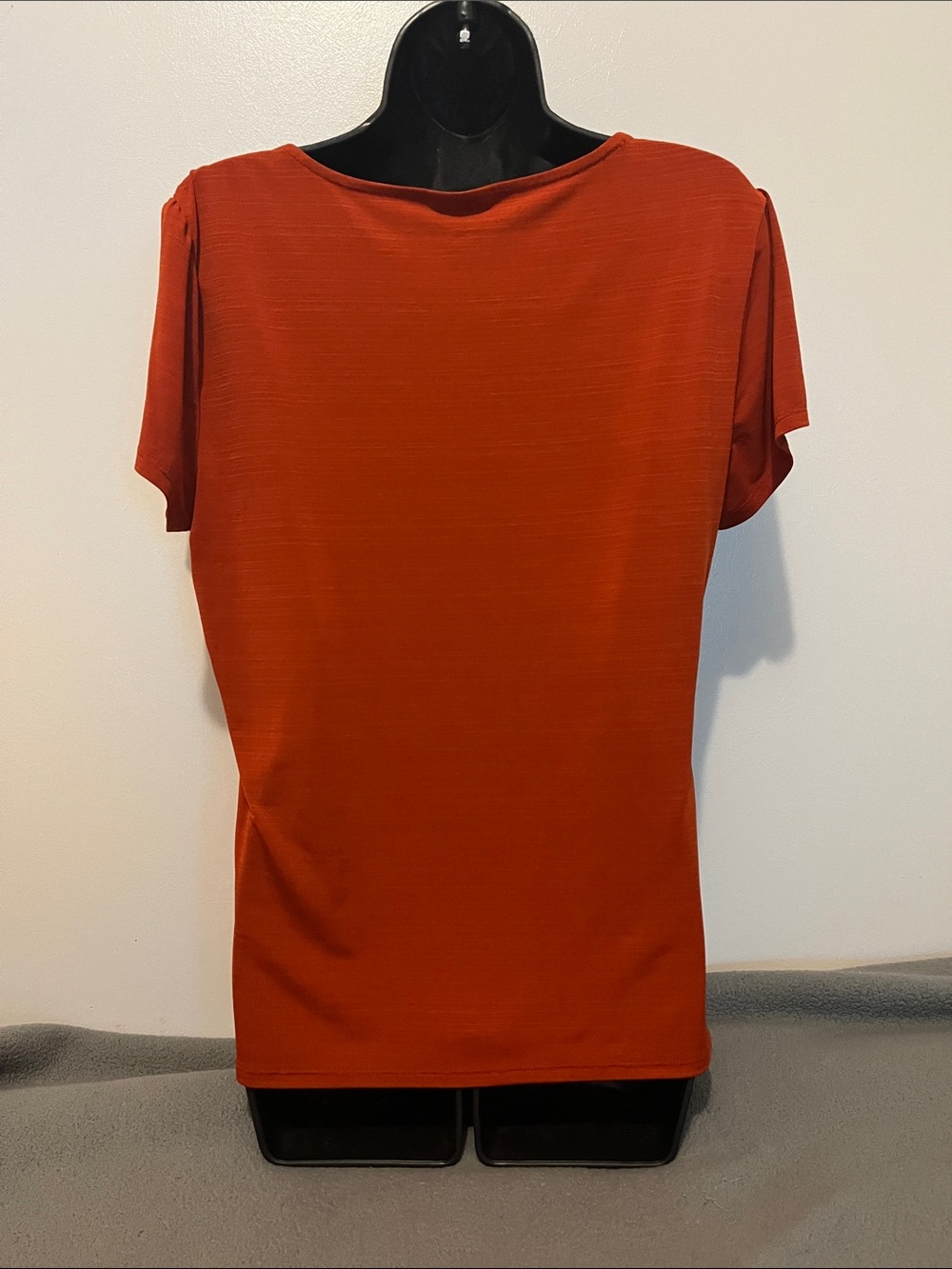 East 5th Sleeveless Rust-Red Shell Top - Picture 4 of 7